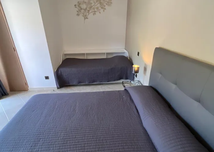 Les Jardins Sta Giulia Avec Piscine Hotel *